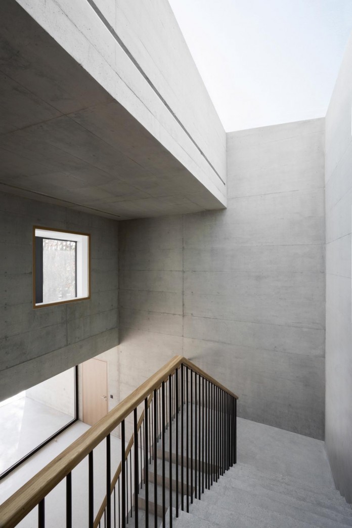 fhv-architectes-design-st-sulpice-ii-villa-made-concrete-glass-metal-09