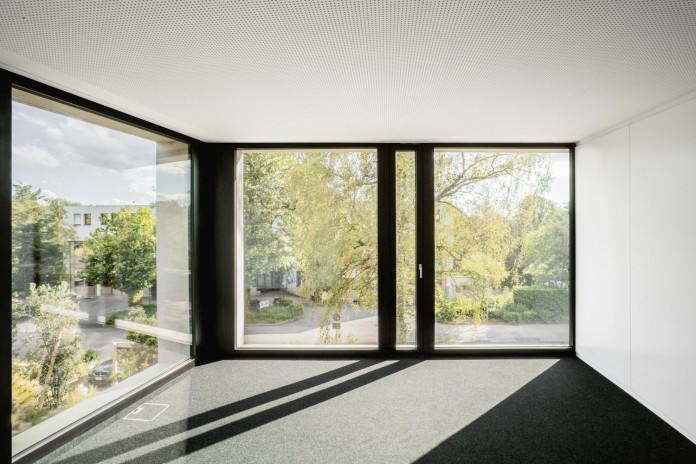 fhv-architectes-design-st-sulpice-ii-villa-made-concrete-glass-metal-10