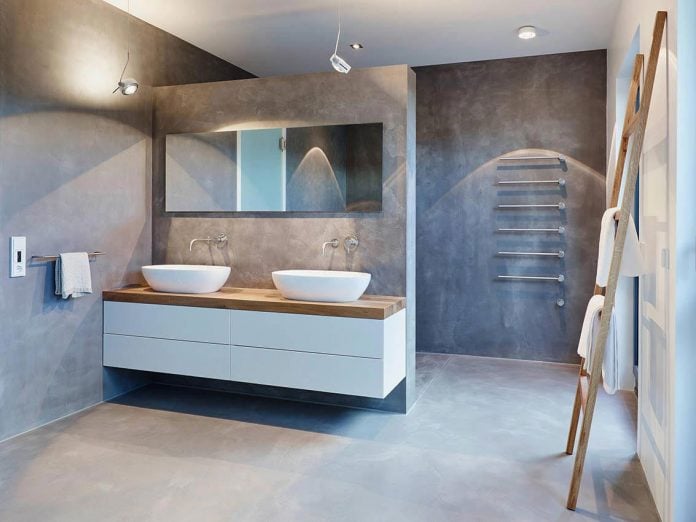 josep-rua-spatial-designer-creates-bright-penthouse-valencia-spain-12