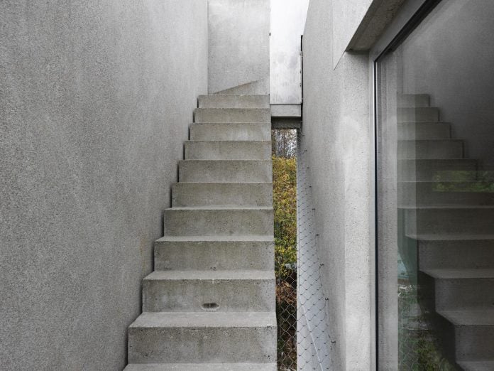 lie-oyen-arkitekter-design-tussefaret-villa-little-home-made-puzzle-prefabricated-concrete-elements-07