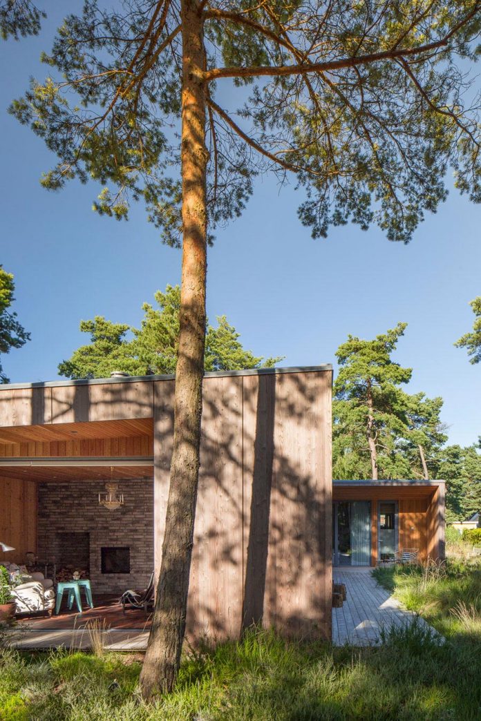 one-story-wooden-villa-ljung-johan-sundberg-05
