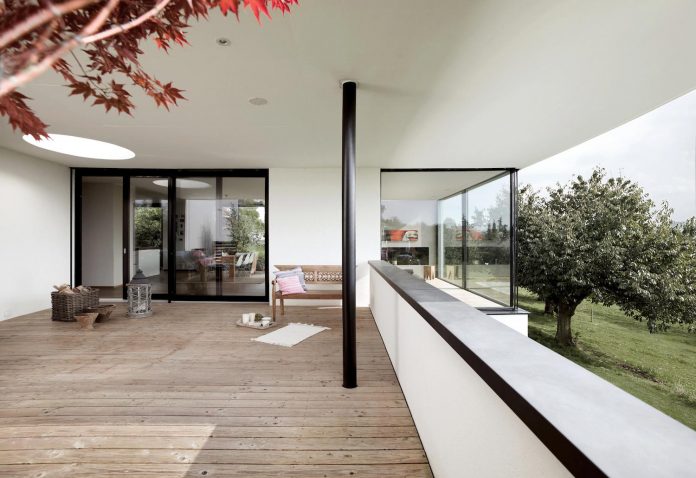 quality-comfort-design-enabling-highest-quality-life-objekt-254-villa-designed-meier-architekten-06