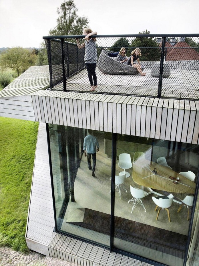un-studio-design-w-n-d-villa-eco-friendly-netherlands-home-near-sea-05