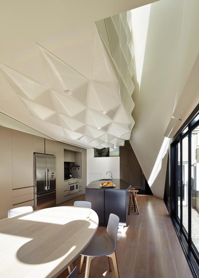 bower-contemporary-house-situated-carlton-north-melbourne-andrew-simpson-architects-10