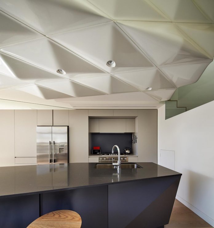 bower-contemporary-house-situated-carlton-north-melbourne-andrew-simpson-architects-12