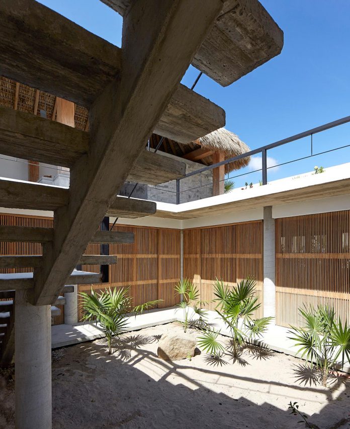 cal-beach-house-near-puerto-escondido-oaxaca-mexican-surf-mecca-designed-baaq-10