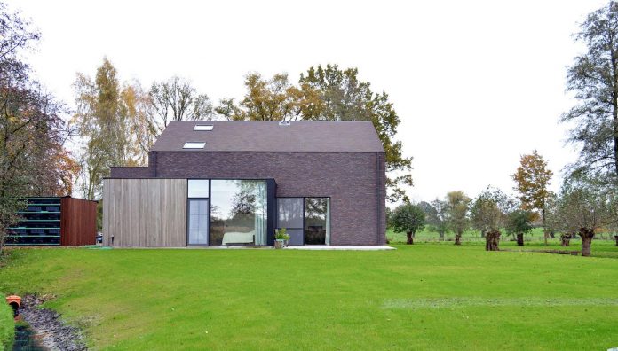 fc-kiekens-home-aalter-belgium-architektuurburo-dirk-hulpia-12