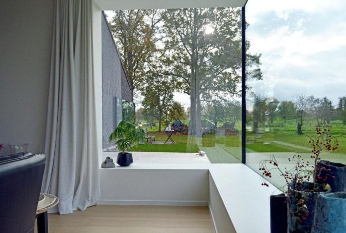 fc-kiekens-home-aalter-belgium-architektuurburo-dirk-hulpia-18