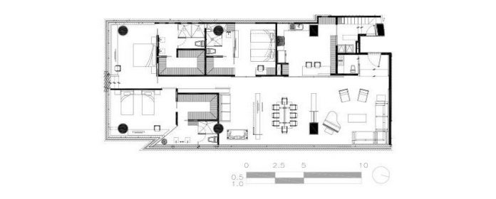 gh-mild-clean-apartment-light-toned-wood-white-stone-black-metalwork-archetonic-16