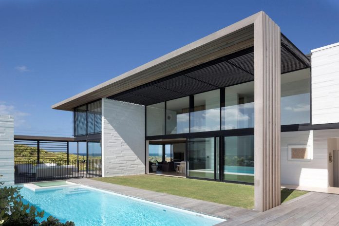 julian-guthrie-design-tuatua-house-generous-family-holiday-home-coastal-subdivision-05
