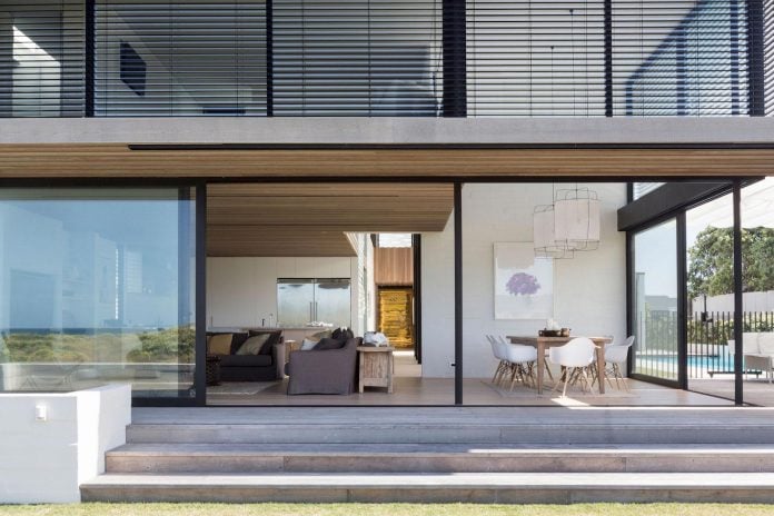julian-guthrie-design-tuatua-house-generous-family-holiday-home-coastal-subdivision-12