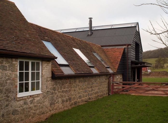 liddicoat-goldhill-design-ancient-party-barn-barn-conversion-contemporary-atmospheric-getaway-relaxing-gathering-13