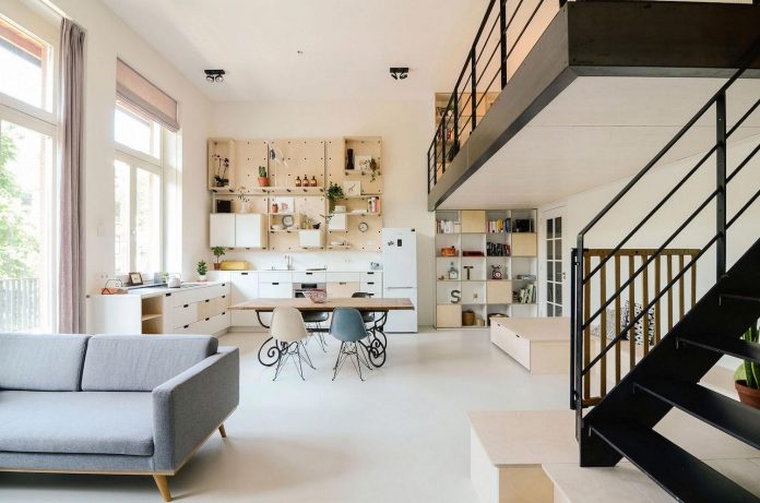 old-school-conversion-apartment-building-amsterdam-standard-studio-casa-architecten-03