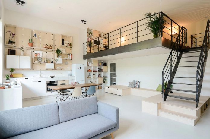 old-school-conversion-apartment-building-amsterdam-standard-studio-casa-architecten-05