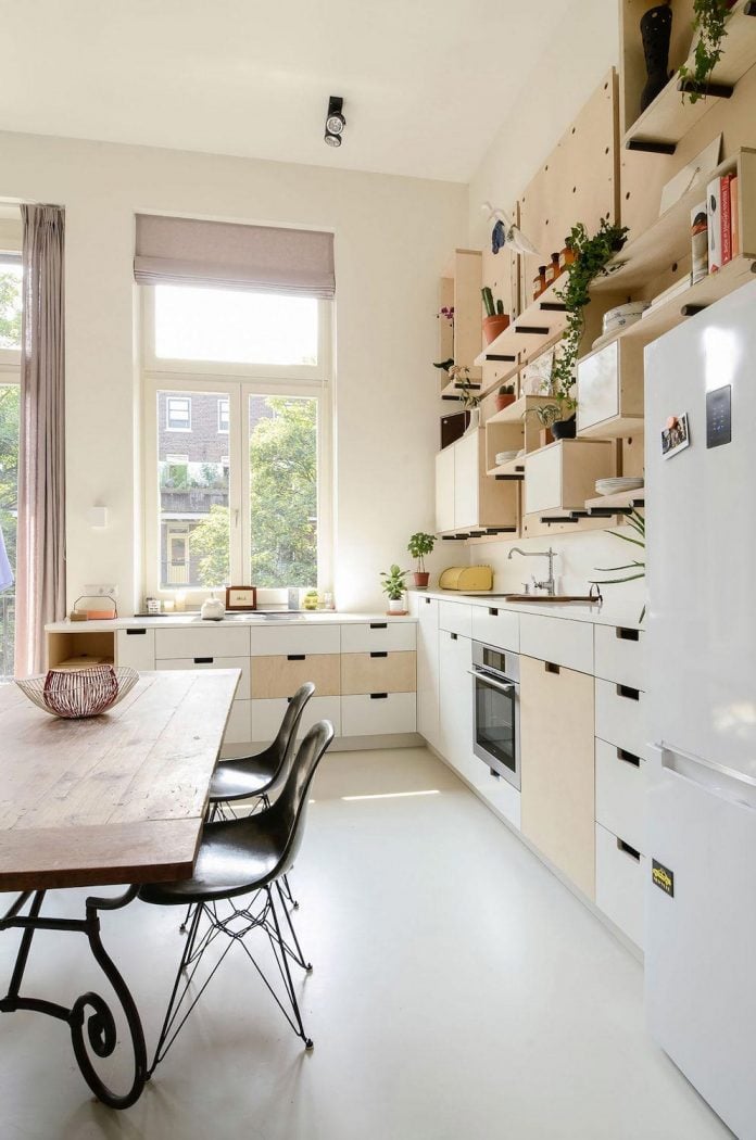 old-school-conversion-apartment-building-amsterdam-standard-studio-casa-architecten-07