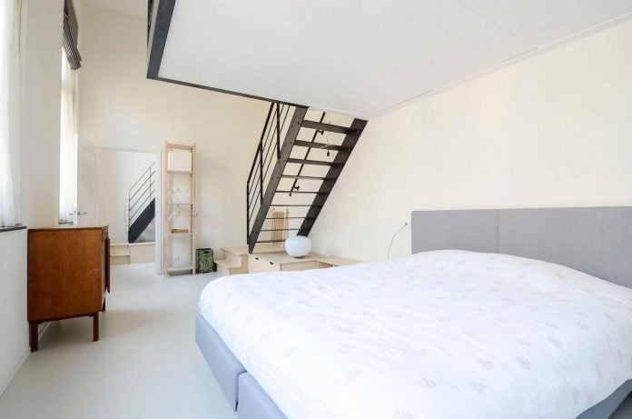 old-school-conversion-apartment-building-amsterdam-standard-studio-casa-architecten-13