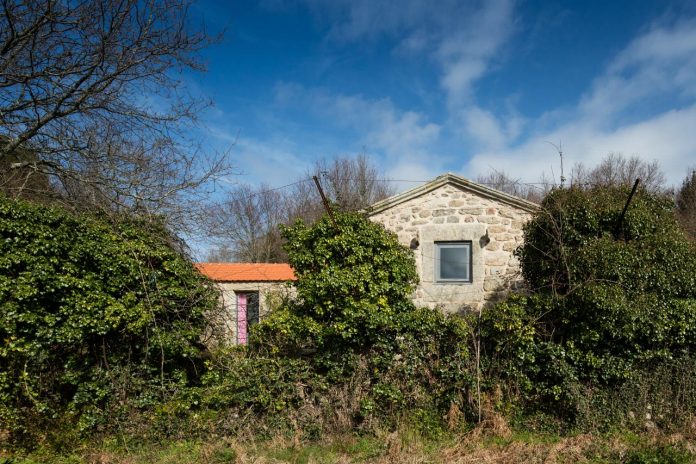 rural-tourism-paredes-de-coura-renovation-17th-century-farmhouse-escritorio-de-arquitetos-03