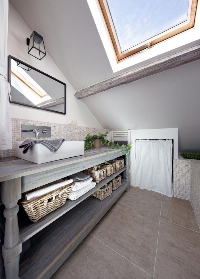 rustic-contemporary-living-roof-loft-ivry-sur-seine-paris-designed-prisca-pellerin-13