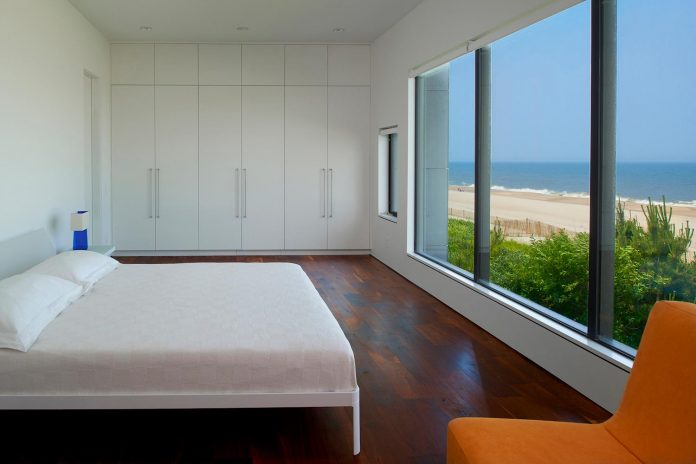 sea-del-house-oceanfront-deck-bethany-beach-designed-robert-m-gurney-12