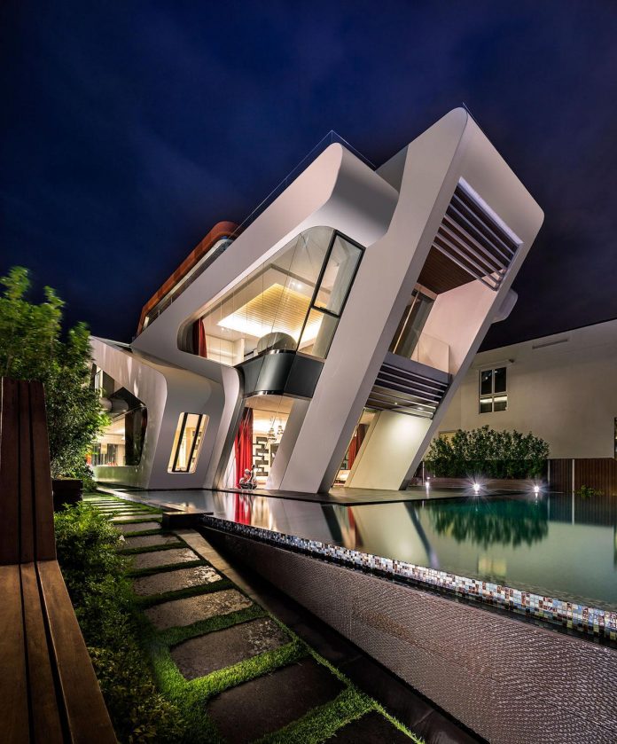 ultramodern-mistral-villa-singapore-designed-mercurio-design-lab-25
