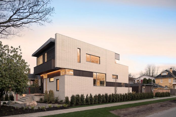 2996-west-11th-residence-punctuated-white-brick-facade-randy-bens-architect-04