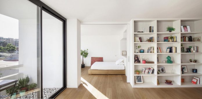 apartment-renovation-barcelona-sixties-residential-building-designed-famous-architect-francesc-mitjans-05