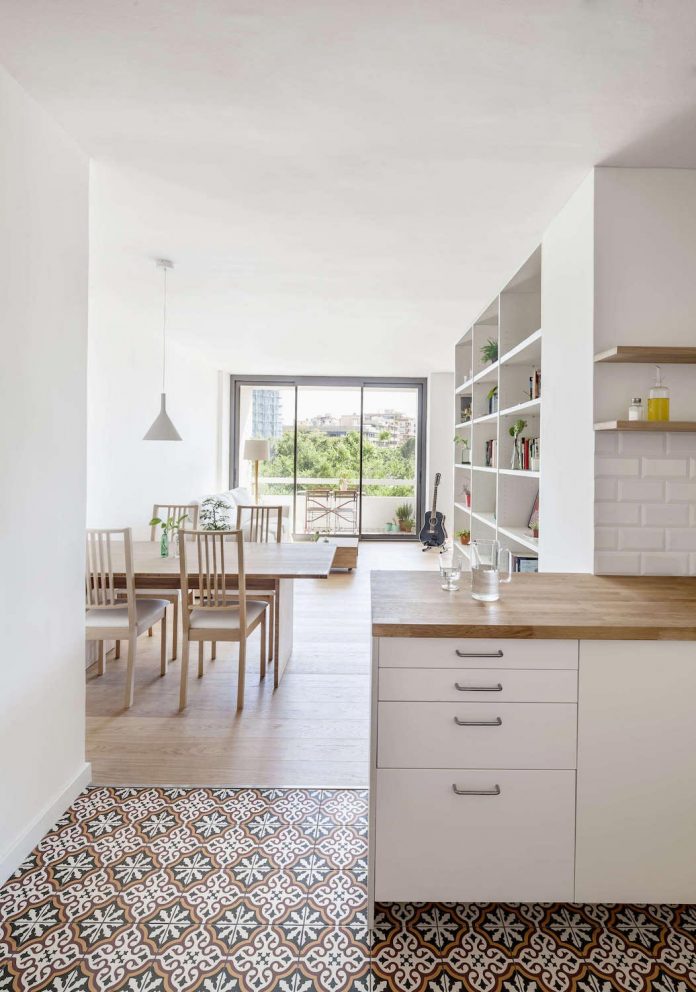 apartment-renovation-barcelona-sixties-residential-building-designed-famous-architect-francesc-mitjans-06