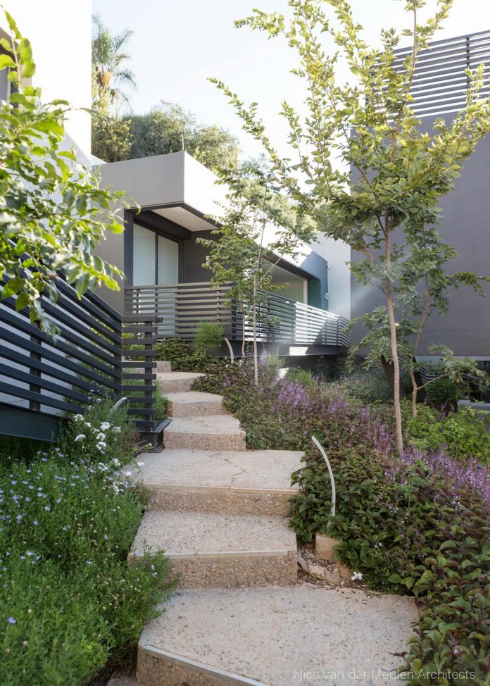 concrete-house-masterpiece-nico-van-der-meulen-architects-m-square-lifestyle-design-45
