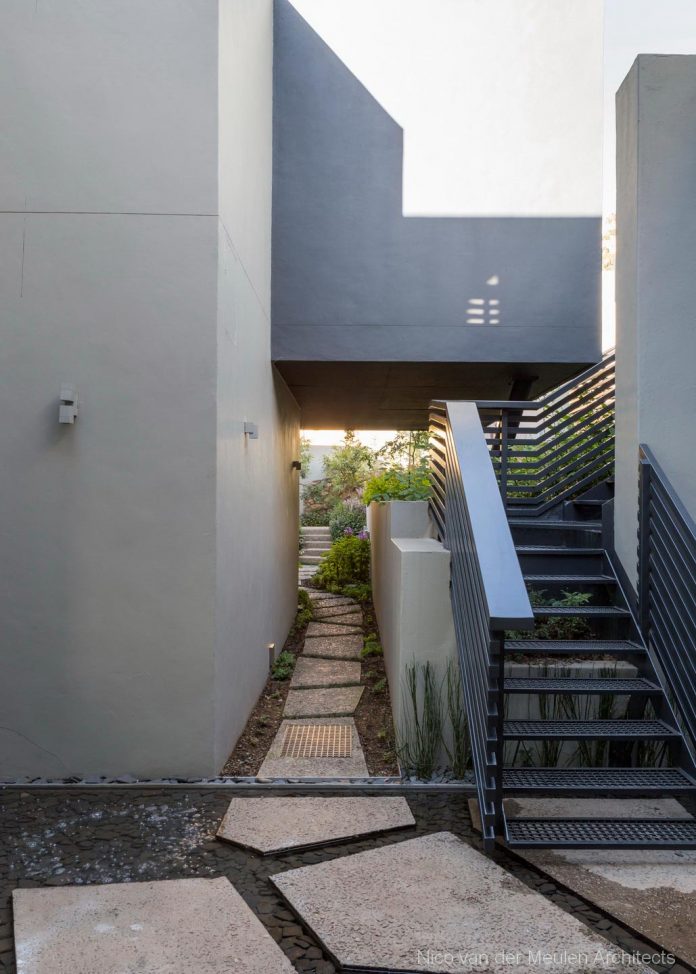 concrete-house-masterpiece-nico-van-der-meulen-architects-m-square-lifestyle-design-46