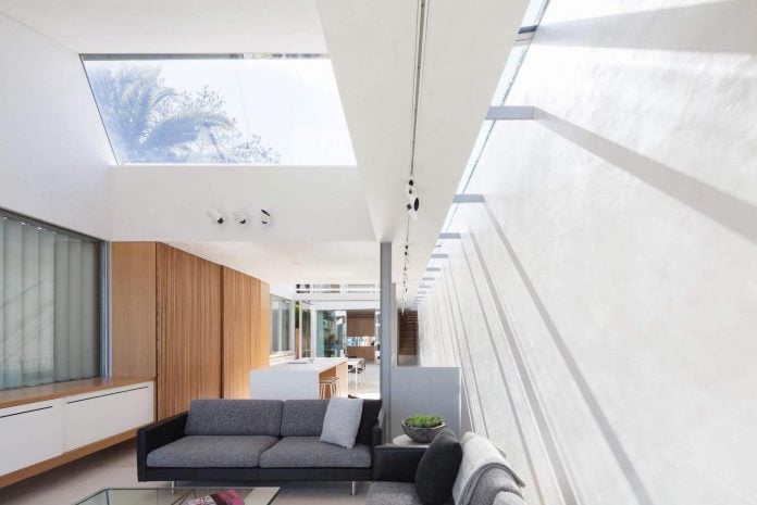 contemporary-bright-single-family-house-located-sydney-marston-architects-02