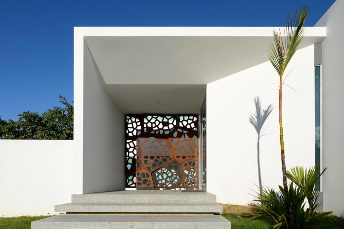 contemporary-huge-house-san-juan-diaz-paunetto-arquitectos-06