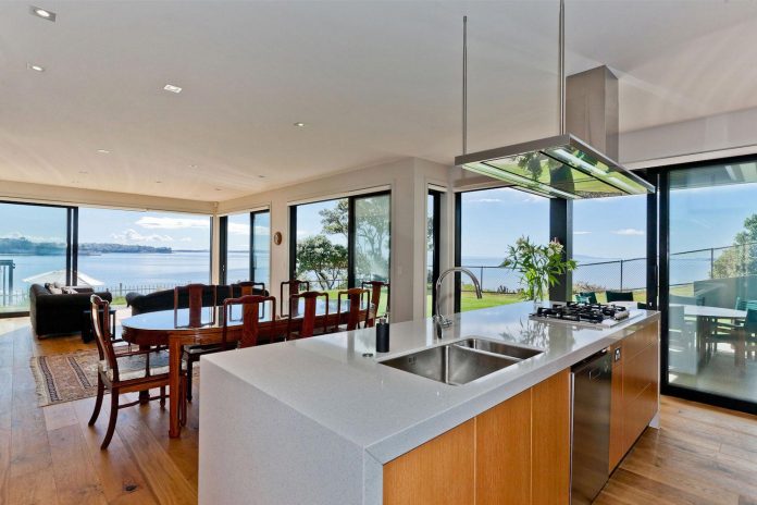 contemporary-rothesay-bay-residence-located-auckland-new-zealand-designed-creative-arch-10