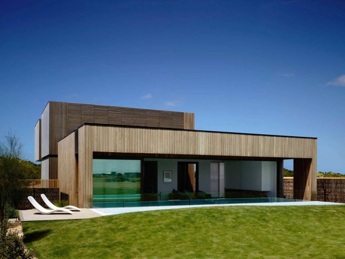 contemporary-torquay-house-victoria-australia-designed-wolveridge-architects-02