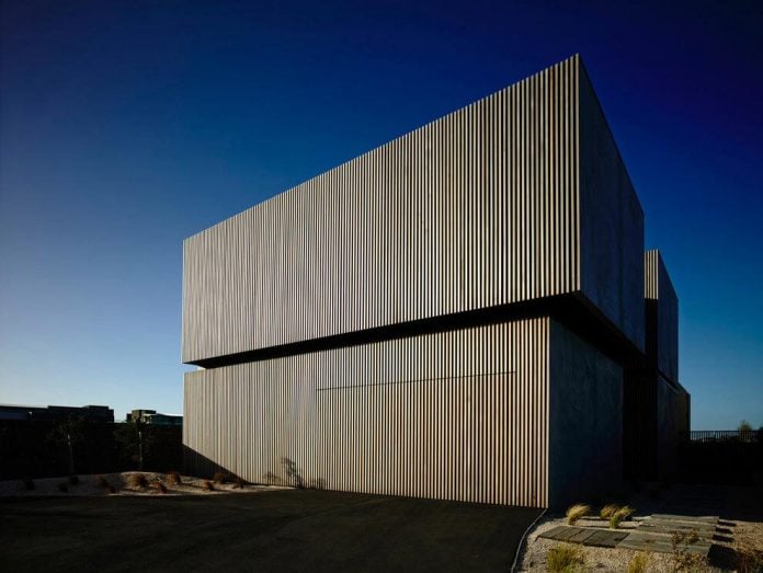 contemporary-torquay-house-victoria-australia-designed-wolveridge-architects-12