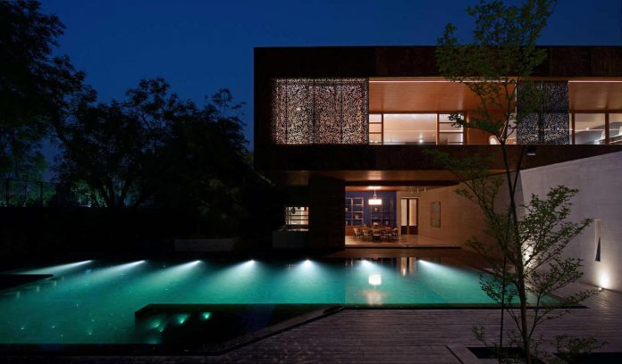 contemporary-two-storey-diya-residence-located-ahmedabad-india-spasm-design-architects-22