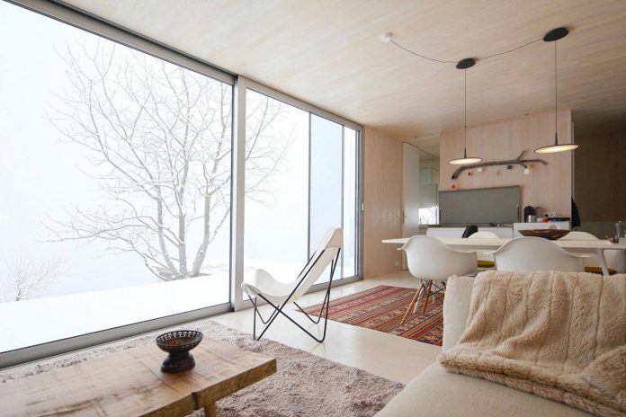 delugan-meissl-associated-architects-design-casa-invisibile-flexible-prefabricated-wood-structure-home-11