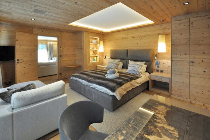 fairytale-mountain-wooden-apartment-rougemont-switzerland-plusdesign-11