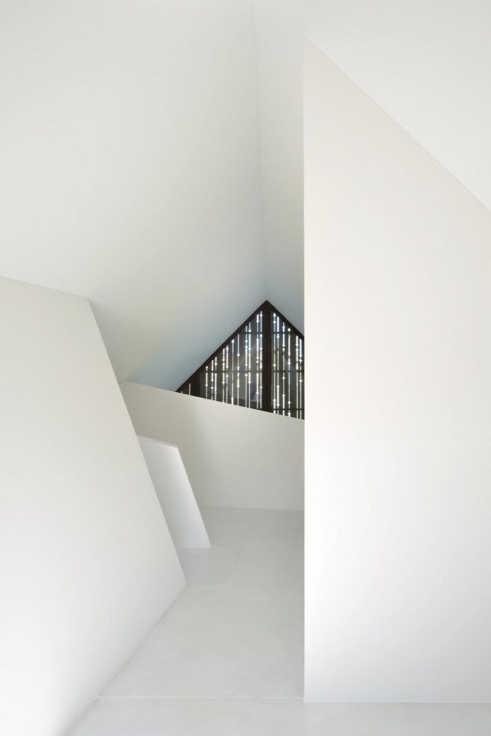 l3p-architekten-design-renovation-two-story-half-timbered-house-08