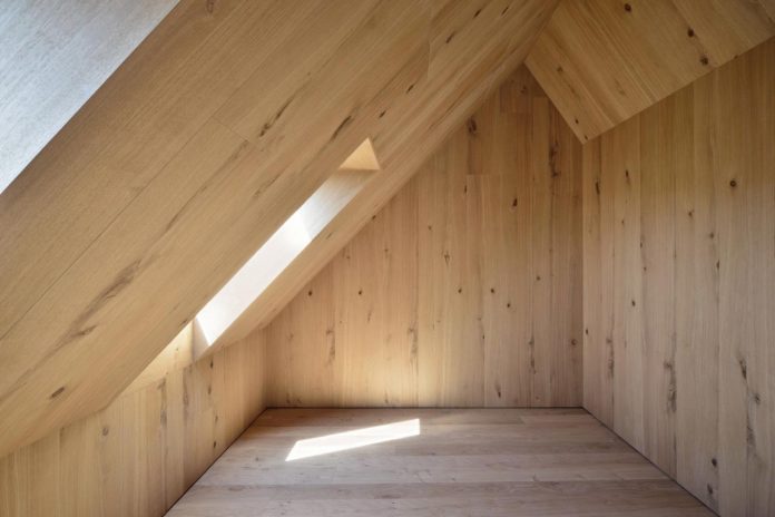 l3p-architekten-design-renovation-two-story-half-timbered-house-10