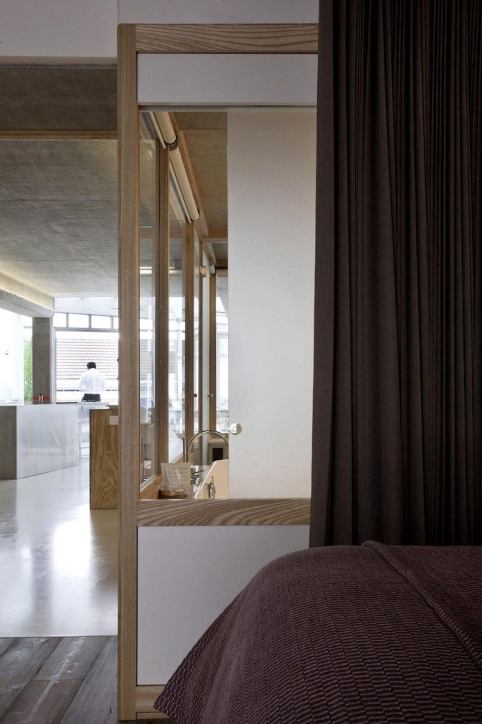 lk-contemporary-pale-colour-loft-paris-designed-olivier-chabaud-architectes-14