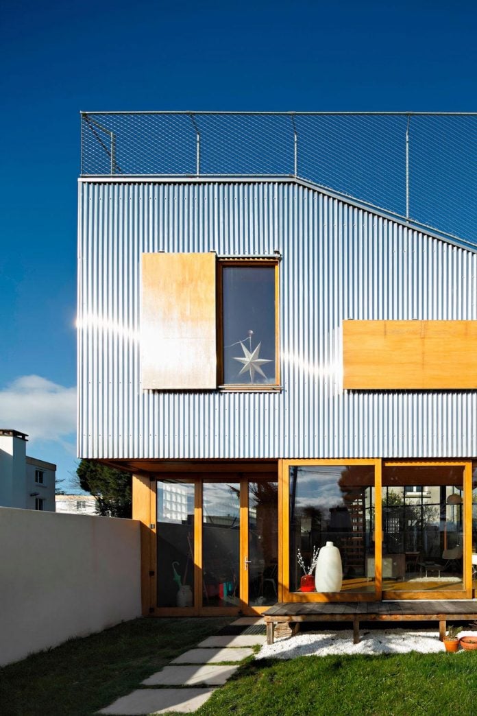 metal-wood-house-extension-nantes-designed-mabire-reich-architects-09