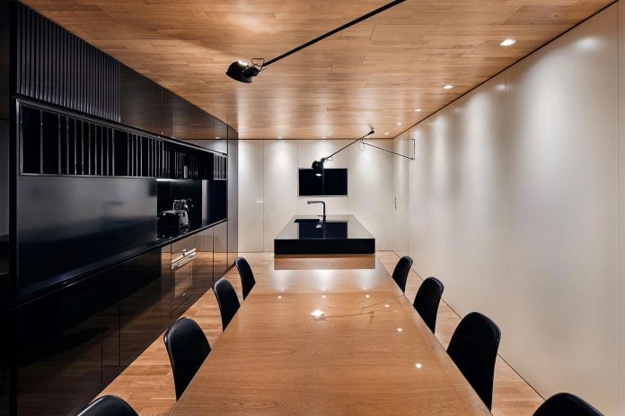 modern-city-loft-combine-black-white-natural-wood-designed-studio-mode-sofia-bulgaria-08