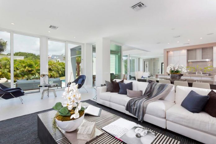 modern-single-family-house-located-delray-beach-florida-designed-ibi-designs-01