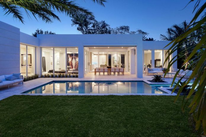 modern-single-family-house-located-delray-beach-florida-designed-ibi-designs-13
