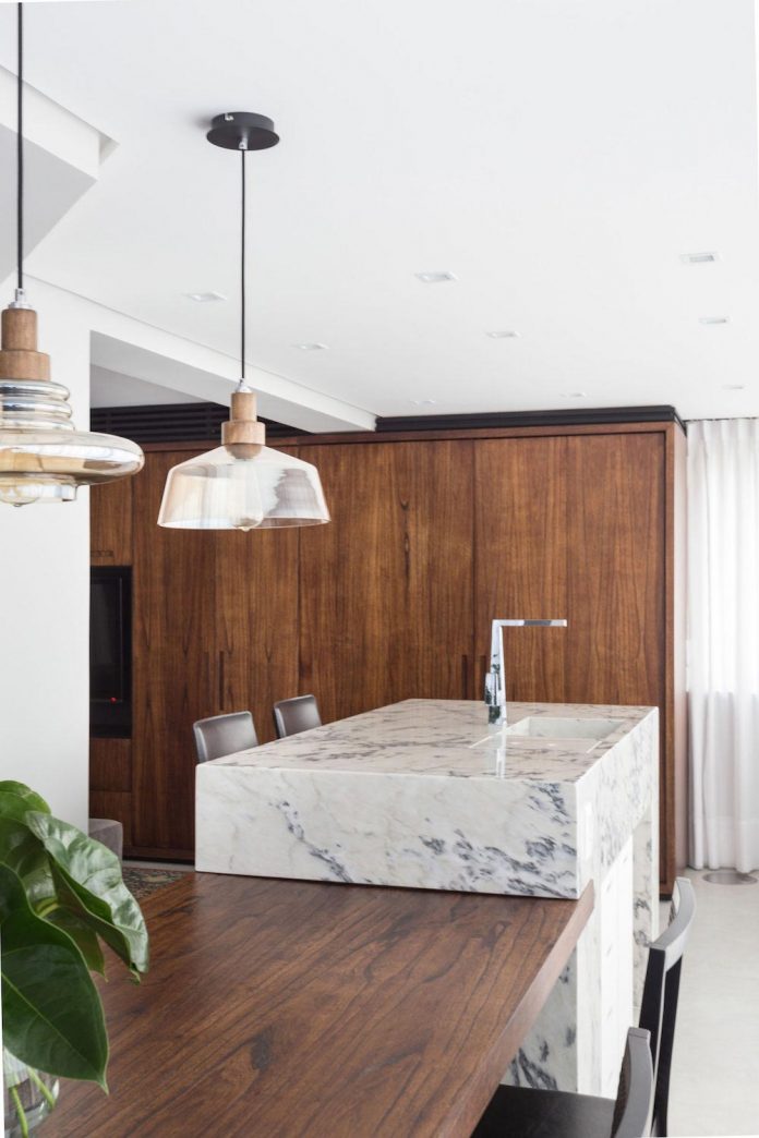 plaza-minimalist-apartment-designed-ambidestro-porto-alegre-brazil-11