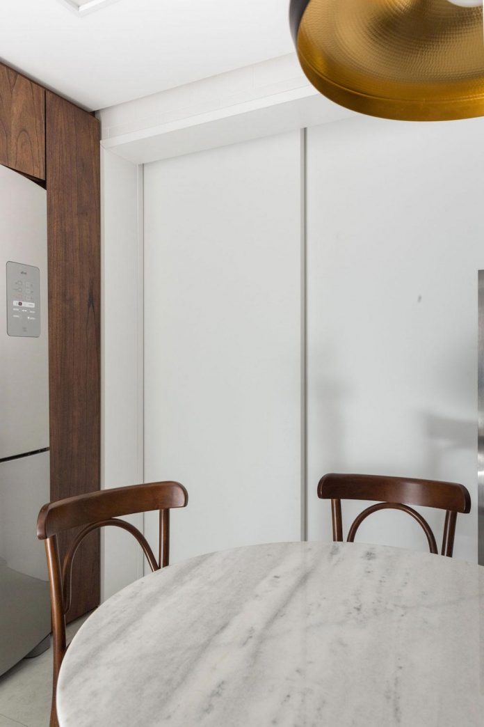 plaza-minimalist-apartment-designed-ambidestro-porto-alegre-brazil-14