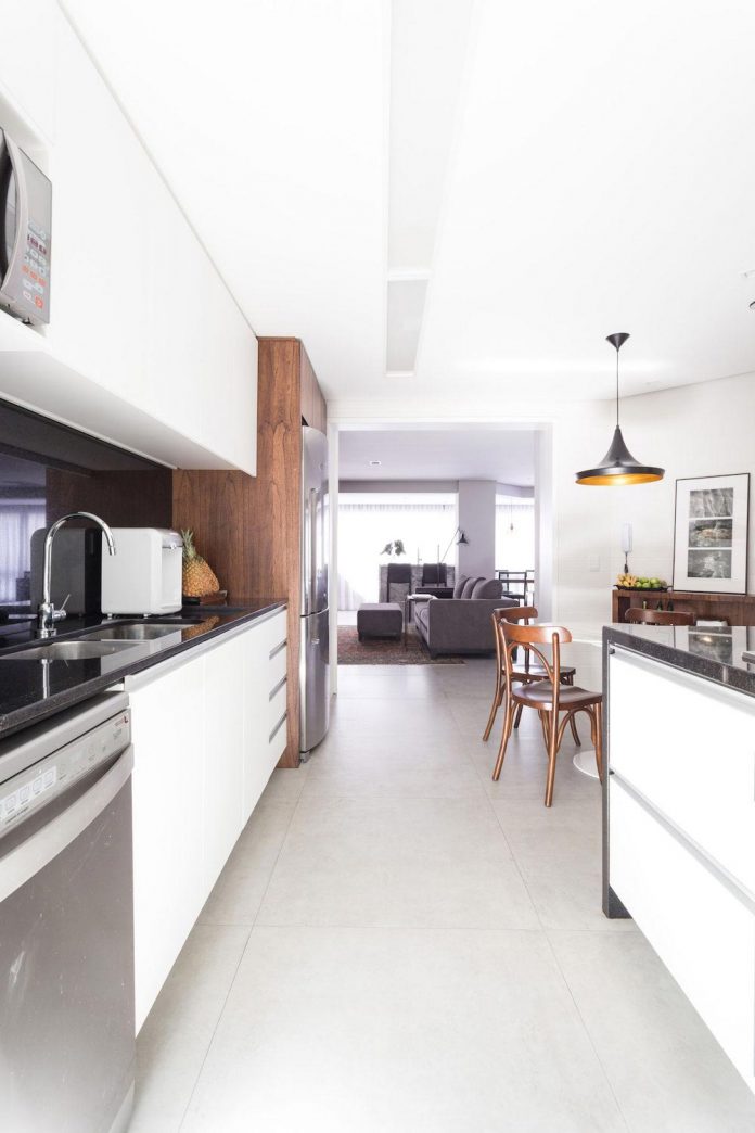 plaza-minimalist-apartment-designed-ambidestro-porto-alegre-brazil-17