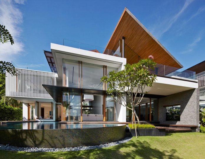 sophisticated-no-2-house-singapore-robert-greg-shand-architects-01
