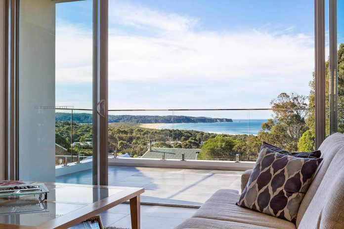 tathra-residence-designed-dream-design-build-terraced-hill-home-maximises-magnificent-ocean-views-14