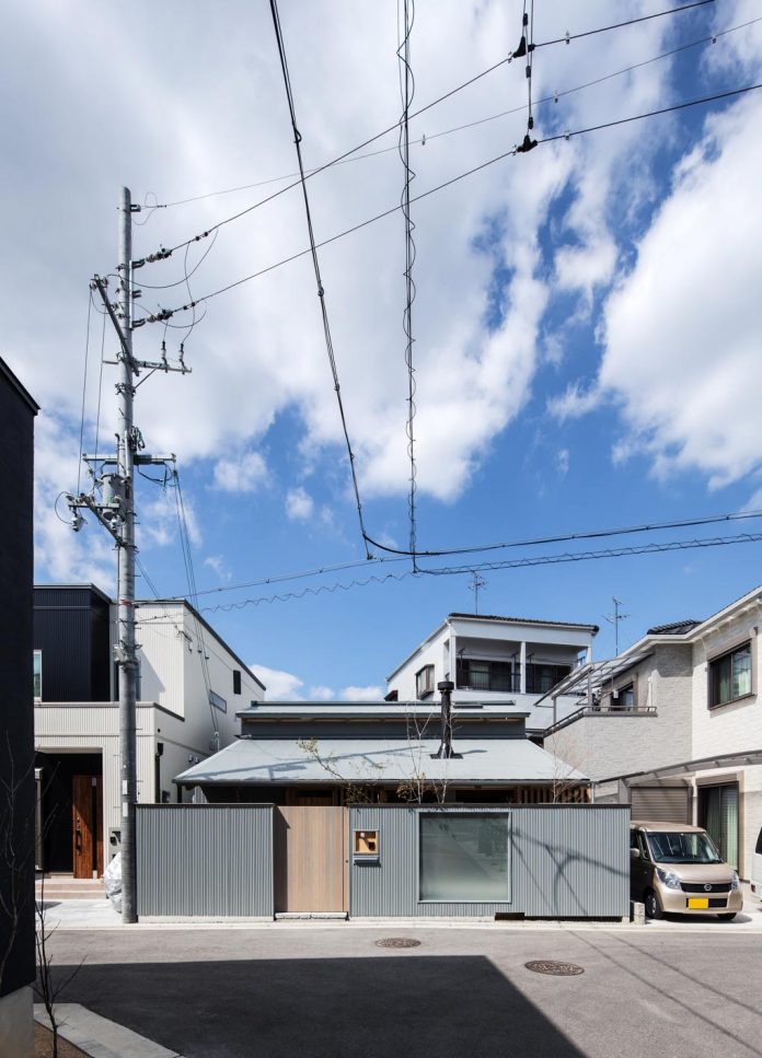 wooden-fence-house-four-mini-development-site-hitotomoritomoko-01